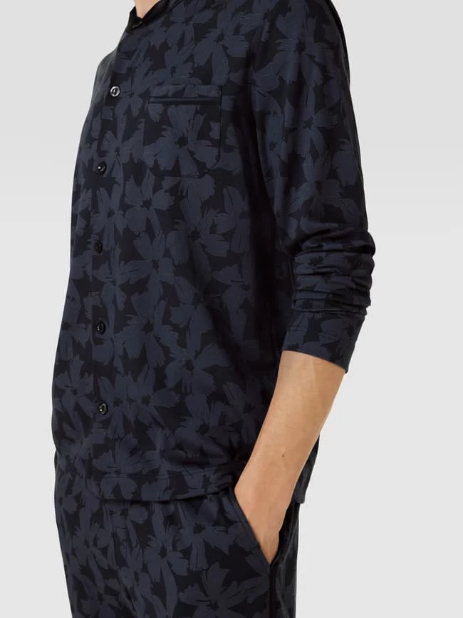 Auslauf ? Mey Pyjama-Oberteil Mit Floralem Allover-Muster Modell 'Henley' - Dunkelblau ? 3 Auslauf ? Mey Pyjama-Oberteil Mit Floralem Allover-Muster Modell 'Henley' - Dunkelblau ? – Bild 3